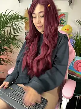 Snapshot of aiko_o0 chatting on October 10, 2025, 10:49 am aiko o0 online show from October 10, 2025, 10:49 am