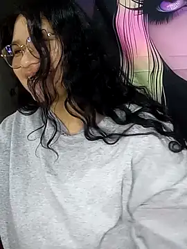Snapshot of MaviEvil_ chatting on October 13, 2025, 11:23 am MaviEvil online show from October 13, 2025, 11:23 am