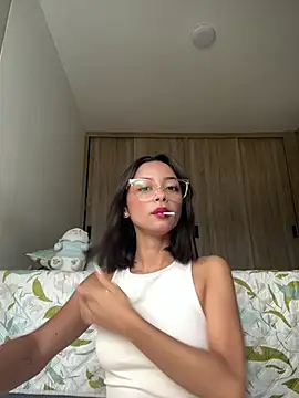 Snapshot of lena_martinn chatting on May 14, 2026, 10:40 pm lena martinn online show from May 14, 2026, 10:40 pm