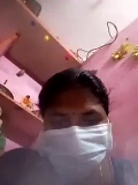 Snapshot of Eswar77 chatting on October 24, 2025, 5:39 am Eswar77 online show from October 24, 2025, 5:39 am