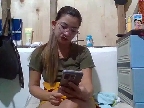 Hot Lina31 online show from March 29, 2026, 3:13 pm