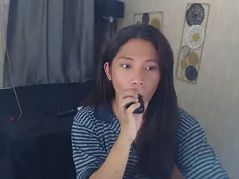 Snapshot of Seductive_nathalie chatting on November 30, 2025, 11:00 am Seductive nathalie online show from November 30, 2025, 11:00 am