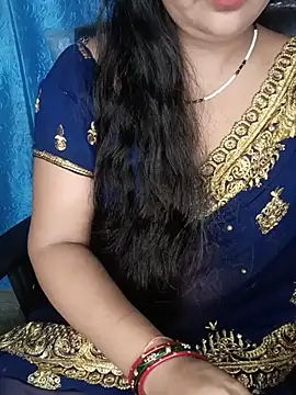 Snapshot of Rashmi_011 chatting on July 5, 2026, 12:37 am Rashmi 011 online show from July 5, 2026, 12:37 am