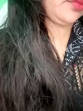 Snapshot of Rashmi_011 chatting on December 15, 2025, 8:31 am Rashmi 011 online show from December 15, 2025, 8:31 am