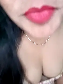 Snapshot of Rashmi_011 chatting on February 26, 2026, 2:33 am Rashmi 011 online show from February 26, 2026, 2:33 am