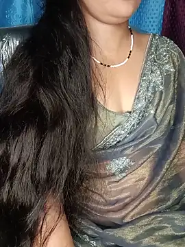 Snapshot of Rashmi_011 chatting on June 18, 2026, 12:31 am Rashmi 011 online show from June 18, 2026, 12:31 am