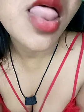 Snapshot of Rashmi_011 chatting on January 16, 2026, 6:28 am Rashmi 011 online show from January 16, 2026, 6:28 am