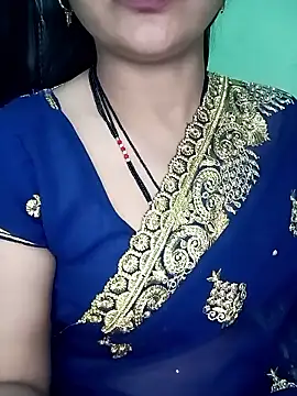 Snapshot of Rashmi_011 chatting on January 14, 2026, 12:42 pm Rashmi 011 online show from January 14, 2026, 12:42 pm