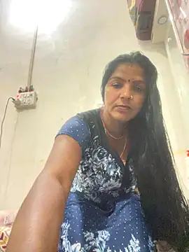 Sapnahot34 online show from November 23, 2025, 4:22 am