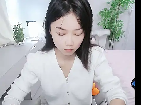 Snapshot of mili0923 chatting on October 15, 2025, 6:54 am mili0923 online show from October 15, 2025, 6:54 am