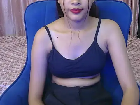 Snapshot of yours-angell chatting on October 8, 2025, 4:47 am yours-angell online show from October 8, 2025, 4:47 am