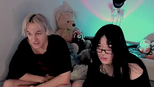 Snapshot of g4tito chatting on October 21, 2025, 5:18 am g4tito online show from October 21, 2025, 5:18 am