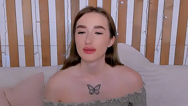 Snapshot of Olivia_Grantt chatting on October 17, 2025, 1:20 am Olivia Grantt online show from October 17, 2025, 1:20 am