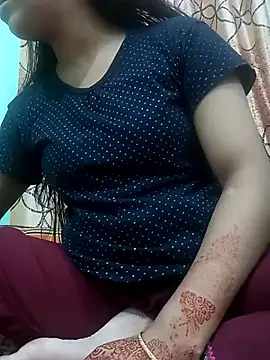 daisy-03 online show from November 5, 2025, 5:16 pm