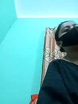 daisy-03 online show from November 27, 2025, 5:35 pm