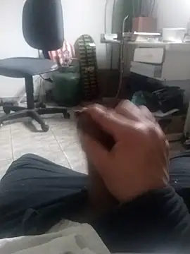 Jamasssss online show from November 8, 2025, 9:46 am