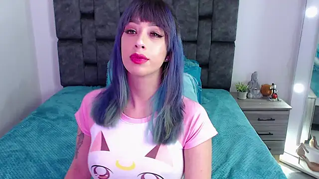 Snapshot of Allisonpetite1 chatting on October 12, 2025, 7:37 pm Allisonpetite1 online show from October 12, 2025, 7:37 pm