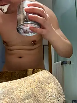 Snapshot of yichengm chatting on November 20, 2025, 5:24 pm yichengm online show from November 20, 2025, 5:24 pm