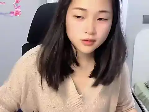 Snapshot of Star-33 chatting on December 18, 2025, 2:05 am Star-33 online show from December 18, 2025, 2:05 am