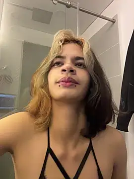 Snapshot of sukulaurens chatting on November 21, 2025, 4:00 am sukulaurens online show from November 21, 2025, 4:00 am