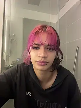 Snapshot of sukulaurens chatting on November 27, 2025, 10:43 pm sukulaurens online show from November 27, 2025, 10:43 pm