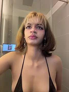 Snapshot of sukulaurens chatting on November 16, 2025, 3:55 am sukulaurens online show from November 16, 2025, 3:55 am