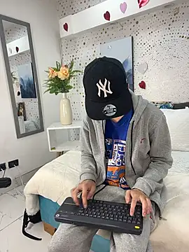 Snapshot of JackFrosst chatting on February 27, 2026, 11:32 am JackFrosst online show from February 27, 2026, 11:32 am