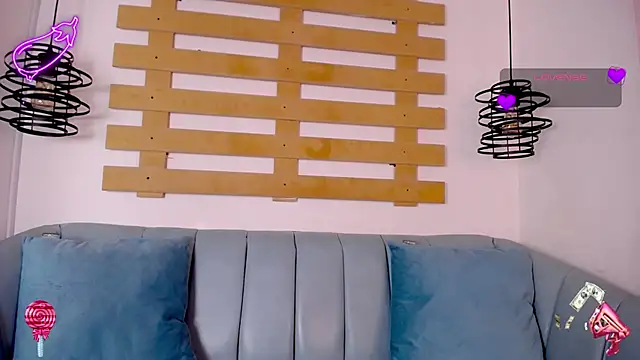 Snapshot of JackFrosst chatting on February 3, 2026, 12:32 pm JackFrosst online show from February 3, 2026, 12:32 pm