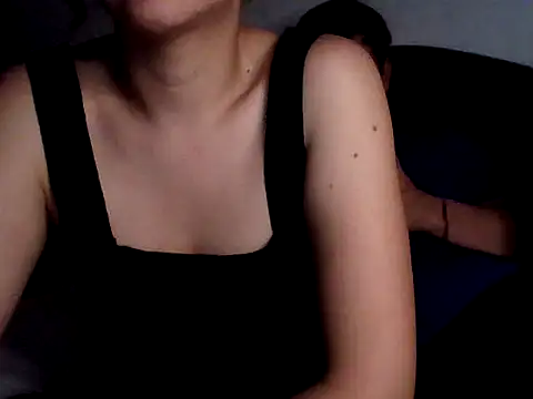 Snapshot of LatinFireCouple chatting on October 25, 2025, 3:06 am LatinFireCouple online show from October 25, 2025, 3:06 am