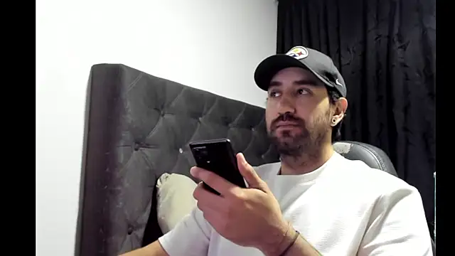 Snapshot of coolfriki chatting on November 27, 2025, 11:38 pm coolfriki online show from November 27, 2025, 11:38 pm