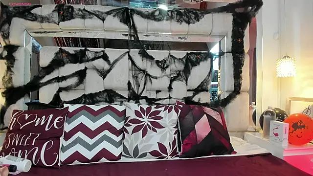 Snapshot of Gaiaxxx chatting on October 27, 2025, 3:29 am Gaiaxxx online show from October 27, 2025, 3:29 am