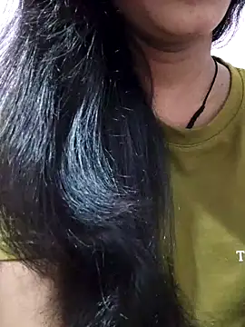 anjali2351 online show from April 9, 2026, 3:29 pm