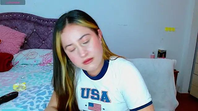 Hanssel tess online show from November 25, 2025, 6:52 pm