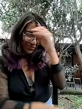 Abby 2-1 online show from November 11, 2025, 9:42 pm