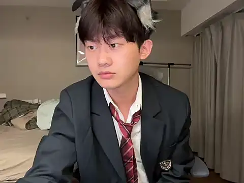 iambennet online show from November 4, 2025, 2:21 pm