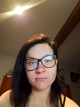 Snapshot of Lenalove02 chatting on October 30, 2025, 9:18 am Lenalove02 online show from October 30, 2025, 9:18 am