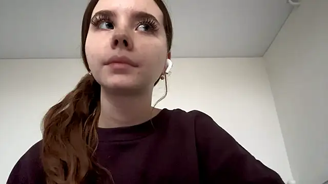 EhtelBiondi online show from December 21, 2025, 8:16 am