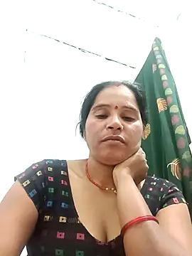 Snapshot of Nm_sanjna chatting on November 8, 2025, 6:44 pm Nm sanjna online show from November 8, 2025, 6:44 pm