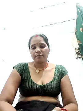 Snapshot of Nm_sanjna chatting on October 26, 2025, 6:14 am Nm sanjna online show from October 26, 2025, 6:14 am