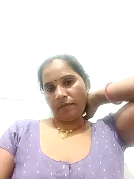 Snapshot of Nm_sanjna chatting on October 22, 2025, 2:38 pm Nm sanjna online show from October 22, 2025, 2:38 pm
