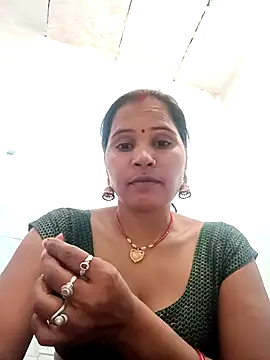 Snapshot of Nm_sanjna chatting on November 29, 2025, 6:13 am Nm sanjna online show from November 29, 2025, 6:13 am