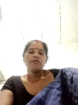 Snapshot of Nm_sanjna chatting on October 17, 2025, 10:22 pm Nm sanjna online show from October 17, 2025, 10:22 pm