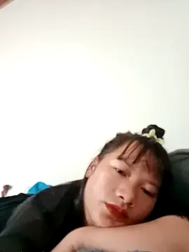 Snapshot of TrangNemo chatting on October 19, 2025, 8:55 pm TrangNemo online show from October 19, 2025, 8:55 pm