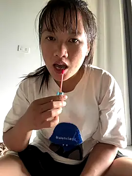 Snapshot of TrangNemo chatting on October 21, 2025, 5:40 am TrangNemo online show from October 21, 2025, 5:40 am