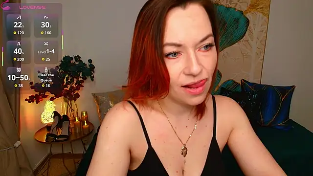 Serena Foxxx online show from March 18, 2026, 2:26 am