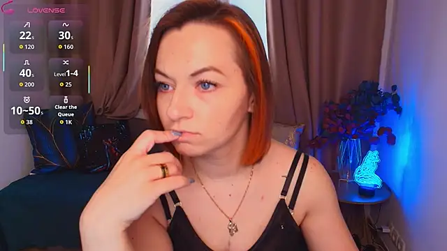 Snapshot of Serena_Foxxx chatting on May 20, 2026, 1:57 am Serena Foxxx online show from May 20, 2026, 1:57 am