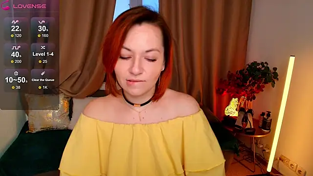 Serena Foxxx online show from November 18, 2025, 2:27 am