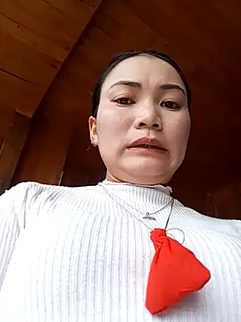 kun-love online show from November 17, 2025, 6:17 am