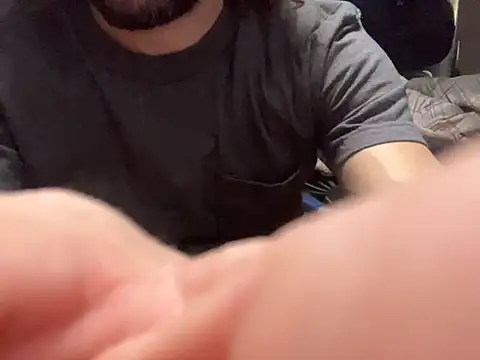 LumpaCoal online show from December 15, 2025, 8:03 pm