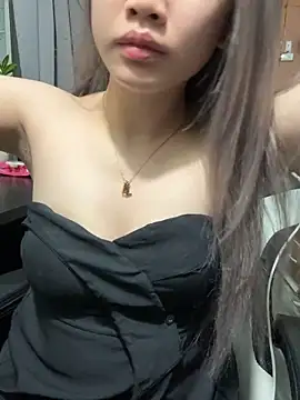 Beyeuuu online show from April 20, 2026, 2:25 am